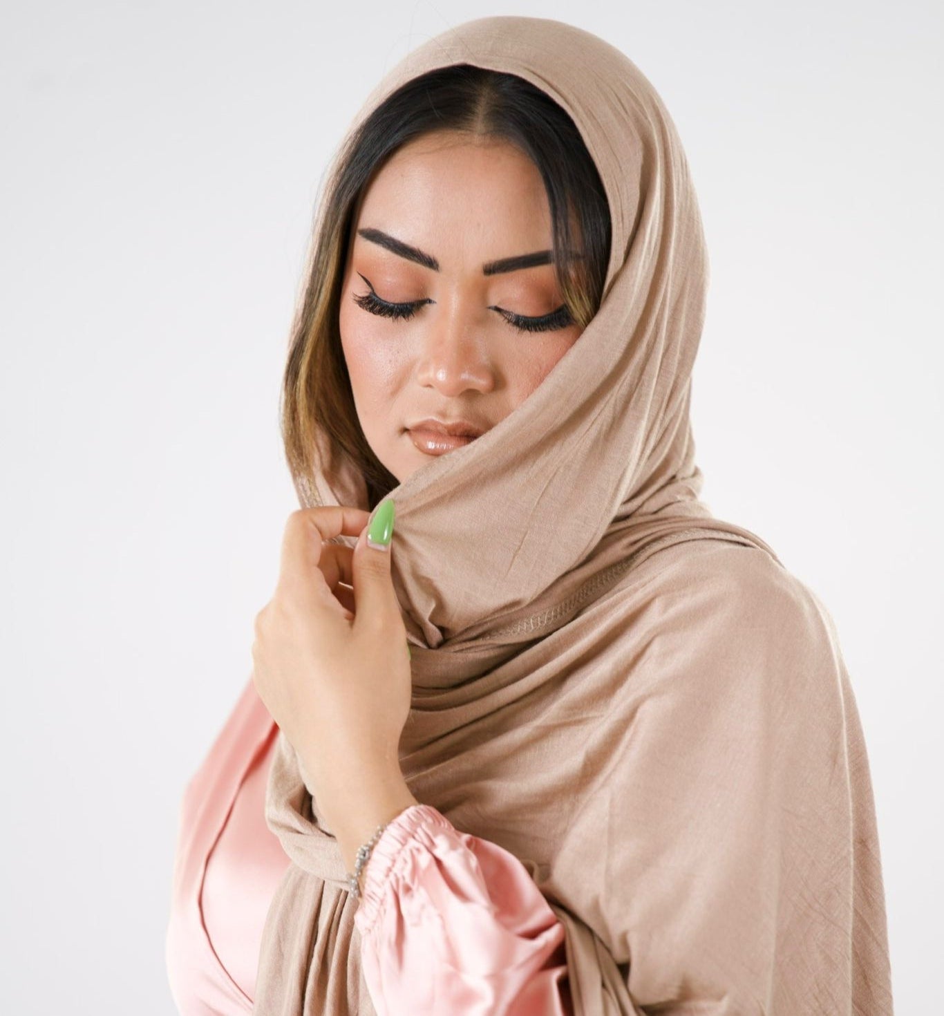 Premium Jersey Hijab — Brittle Toffee